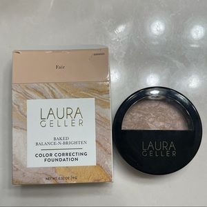 Laura Geller Baked Balance & Brighten Powder Foundation in Fair